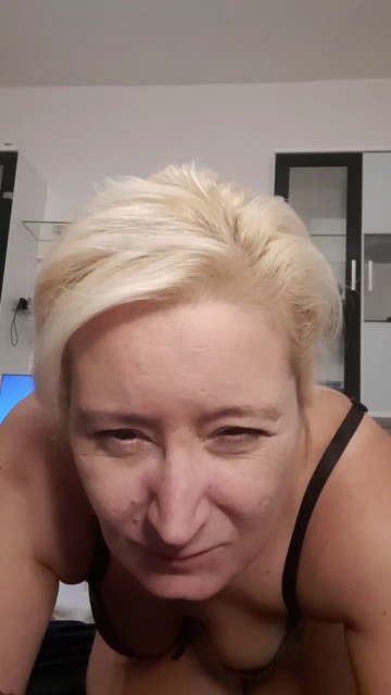 GeileEstelle 03-09-2021 Naked 